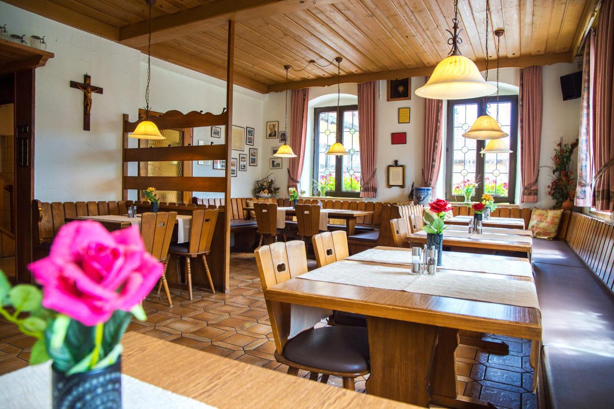 Hotel Zur Linde Gaedheim Экстерьер фото
