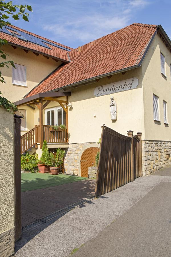 Hotel Zur Linde Gaedheim Экстерьер фото